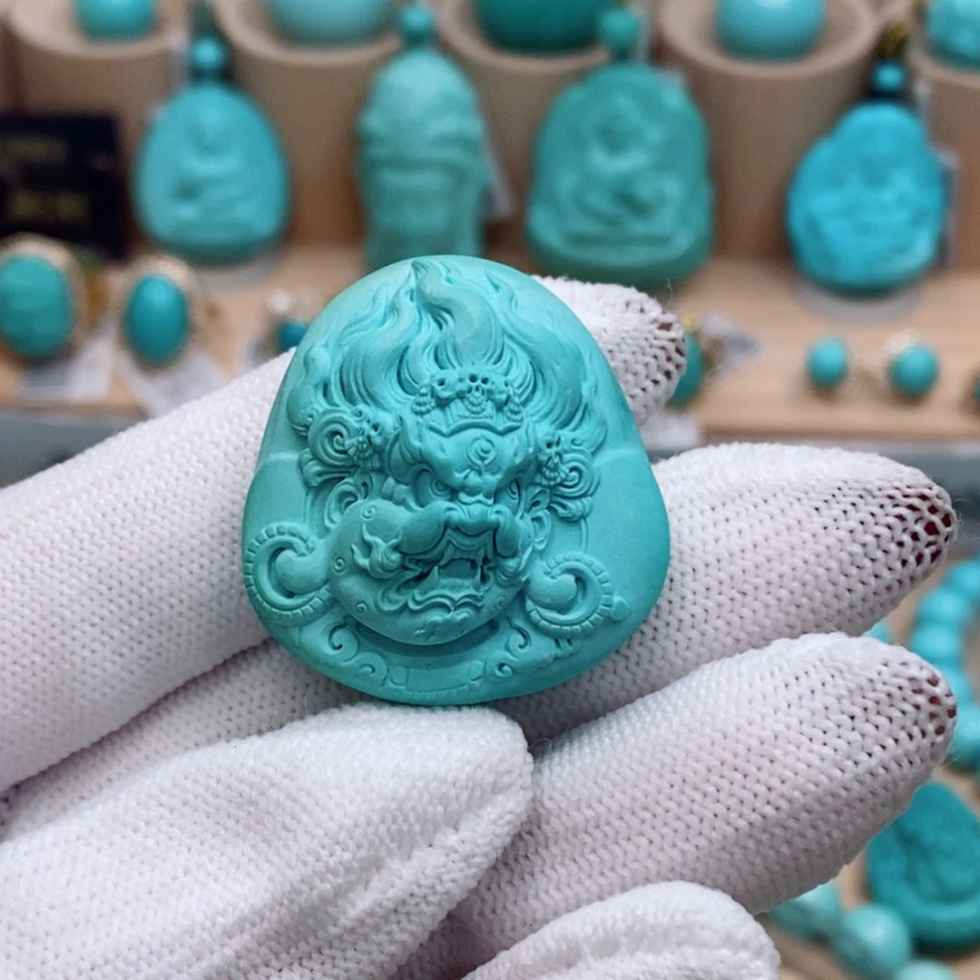 绿松石未镶嵌珠宝奇石