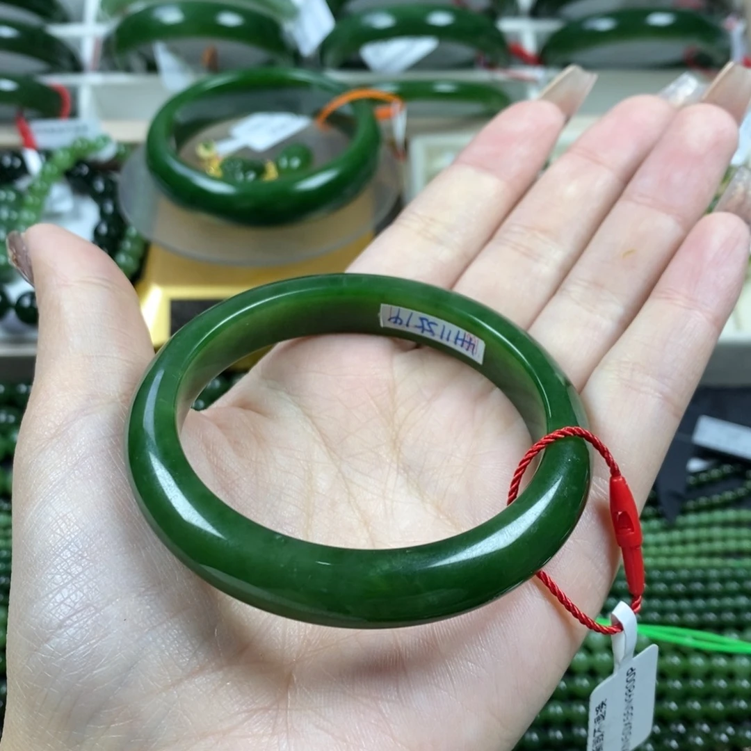 和田玉（碧玉）手镯未镶嵌55圈口无黑点