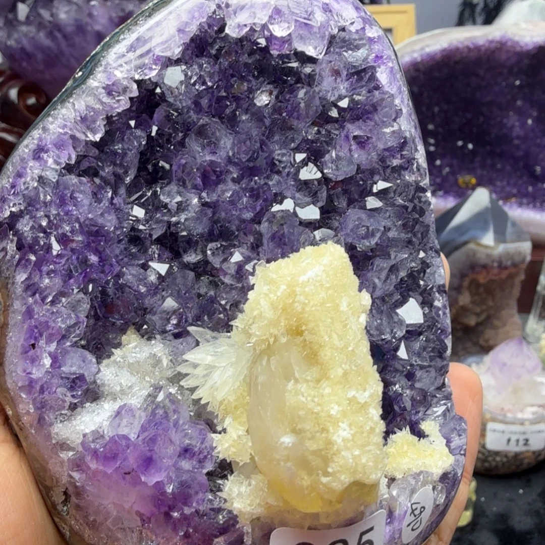 水晶未镶嵌珠宝半成品