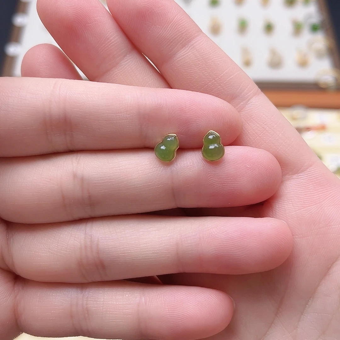 和田玉银S925镶嵌耳饰