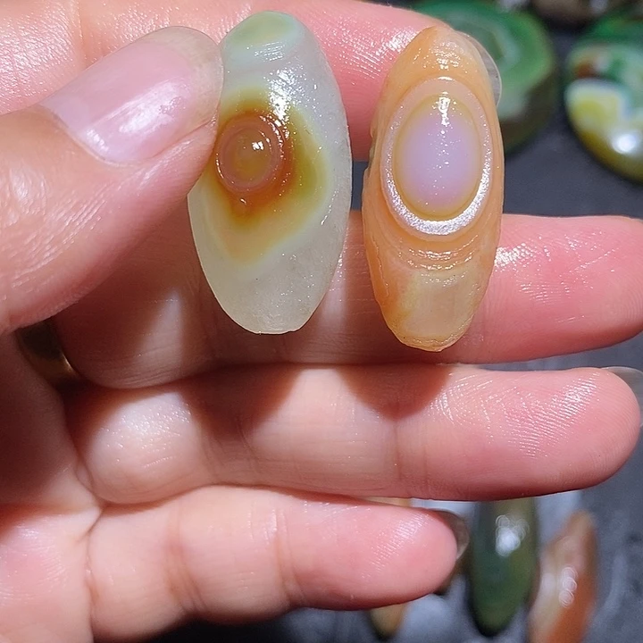 绿***喱玛瑙/玉髓颈饰合金