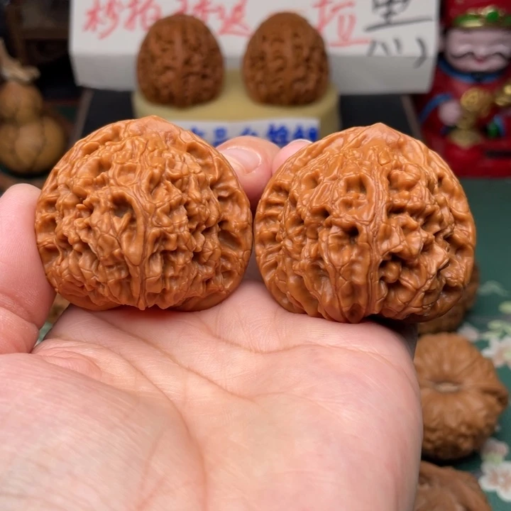 【闪购商品】把件文玩核桃45水龙