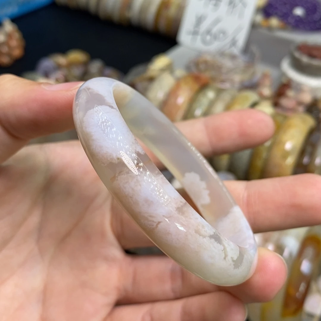 玛瑙/玉髓未镶嵌手镯