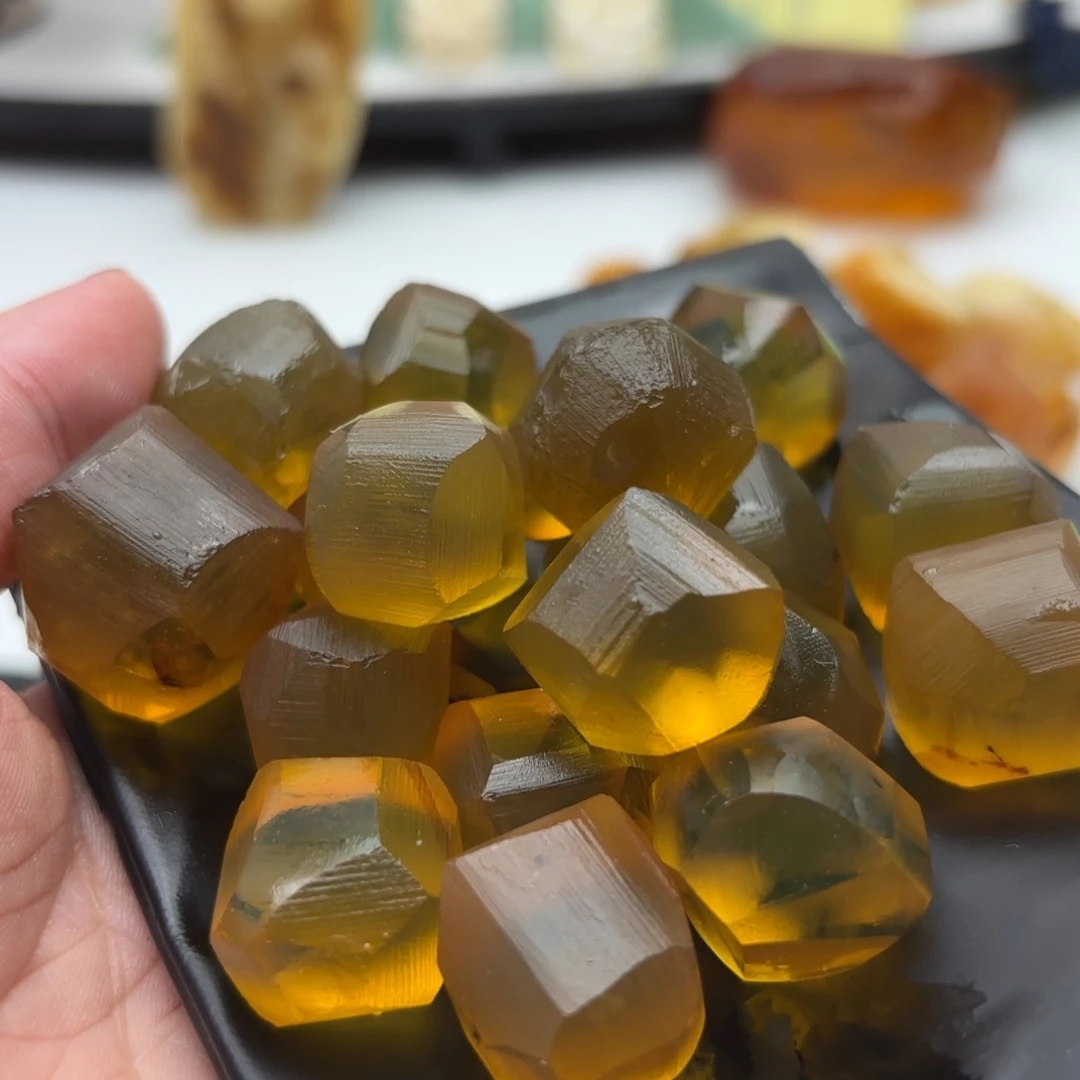 定制琥珀未镶嵌秋**水