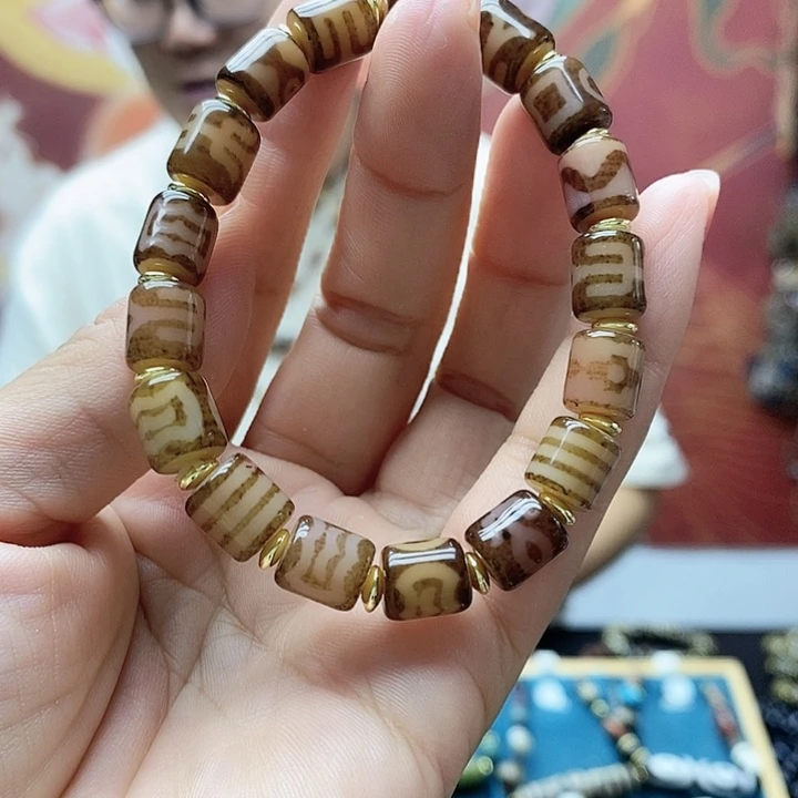 玛瑙/玉髓颈饰合金
