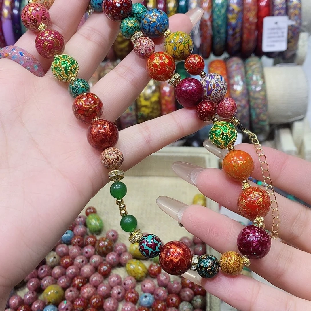 J****u大漆项链……………………