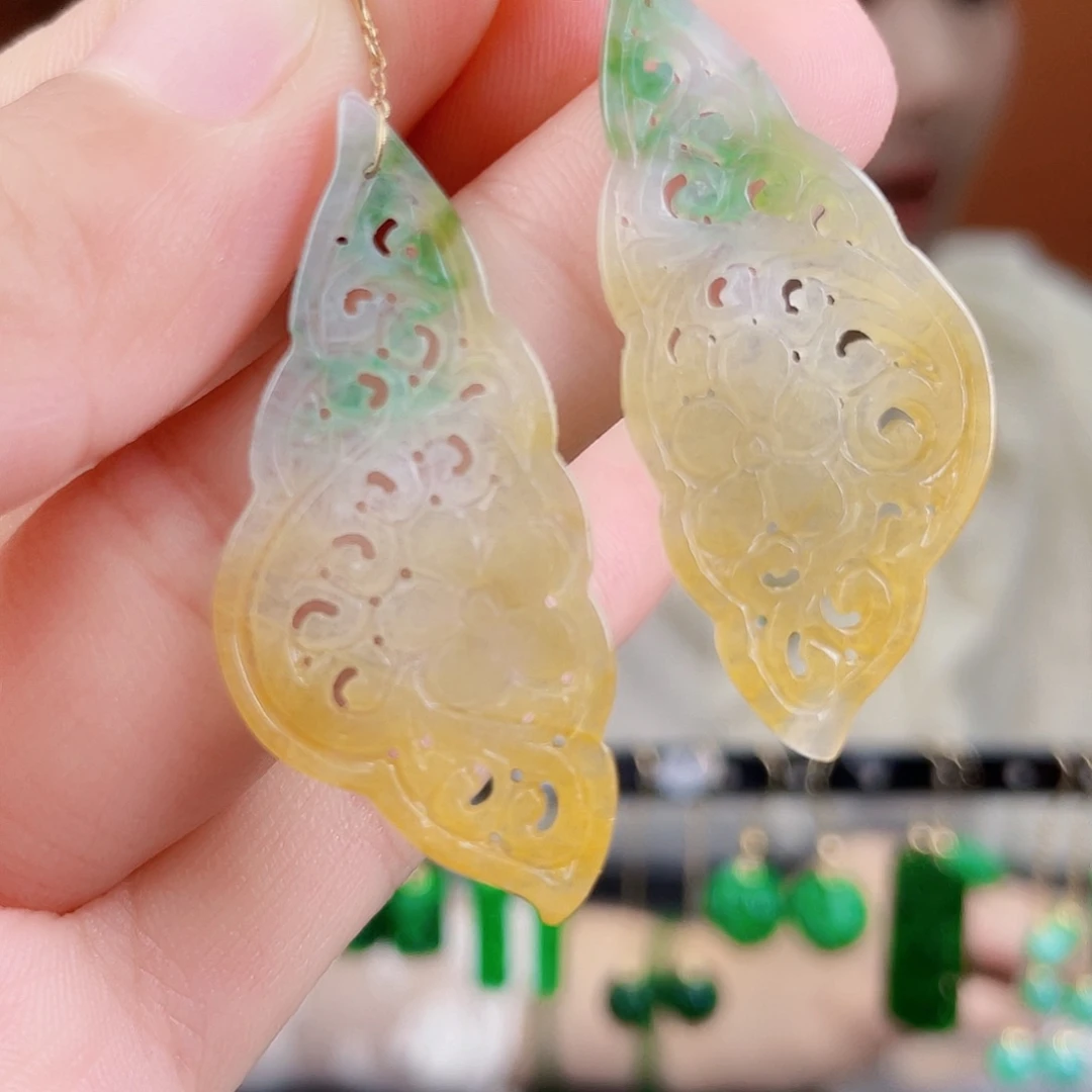 翡翠18K金镶嵌耳饰
