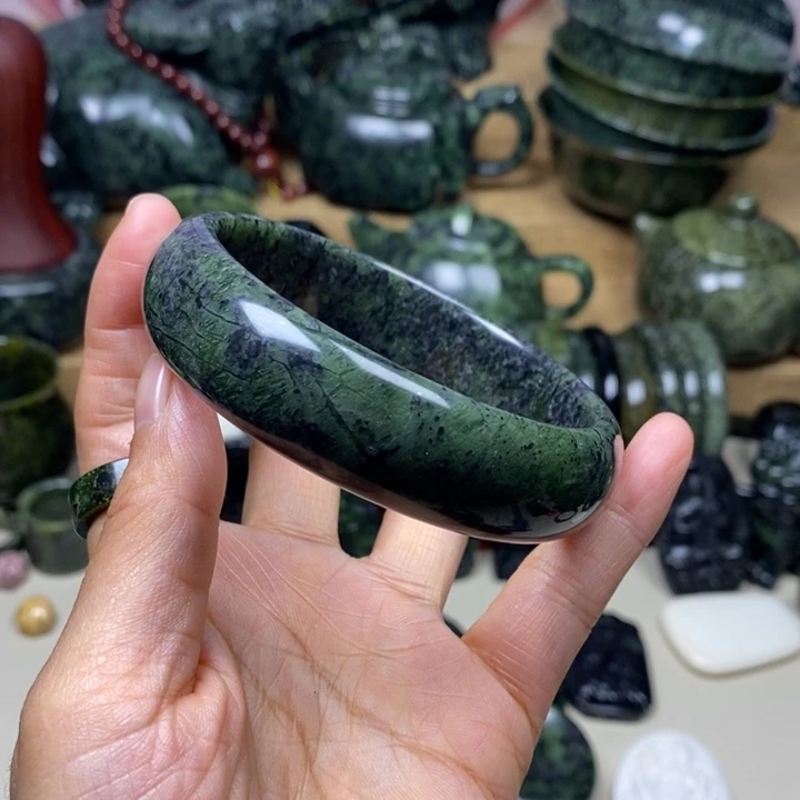 小***方蛇纹石玉未镶嵌项链药王石手镯64.7口
