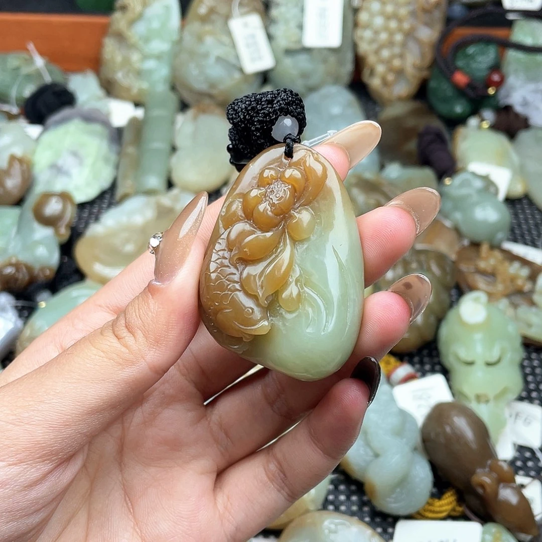 和田玉未镶嵌挂件