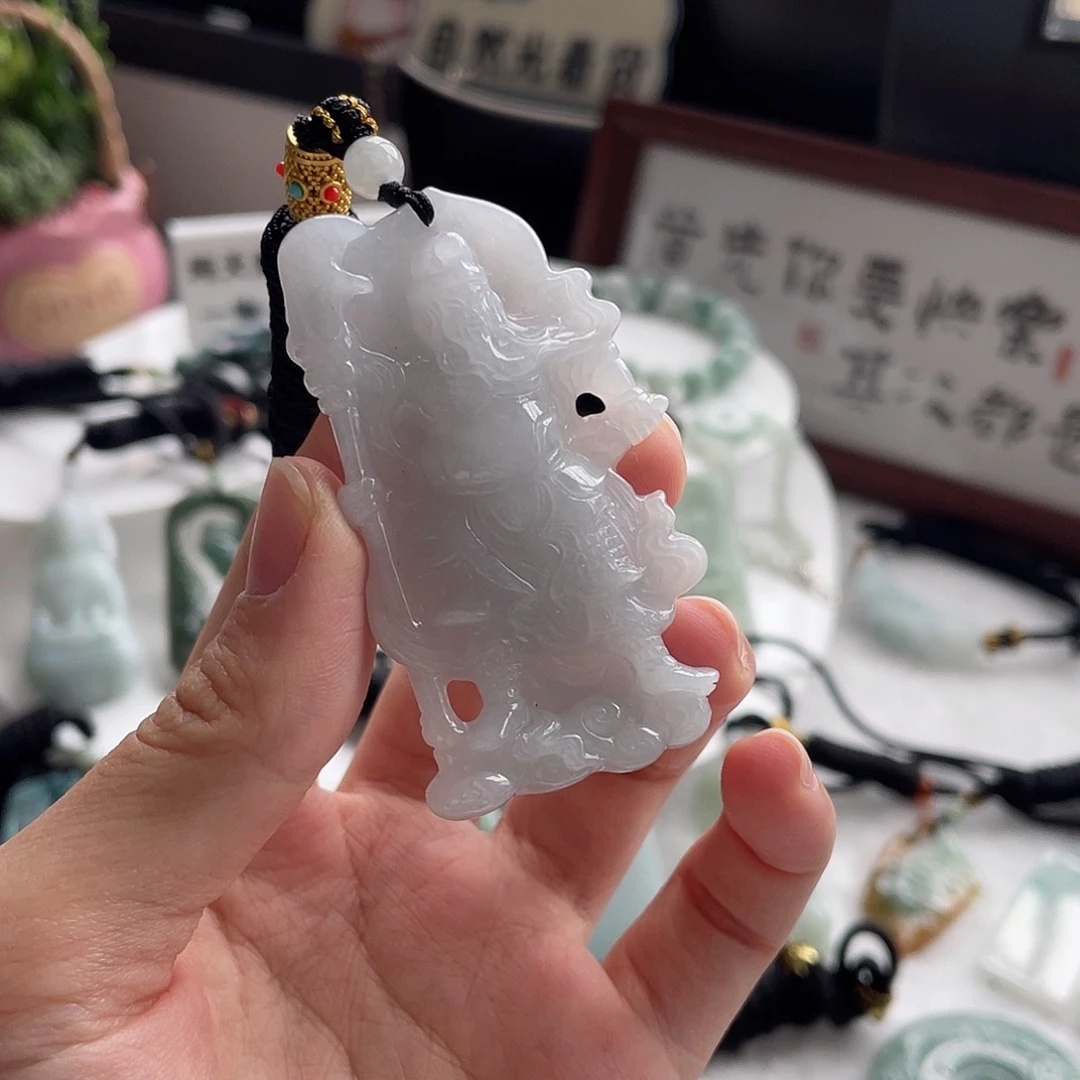 翡翠未镶嵌项圈翡翠