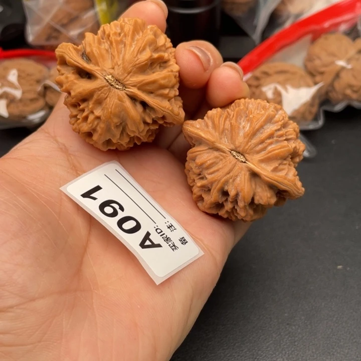 吊坠文玩核桃核桃