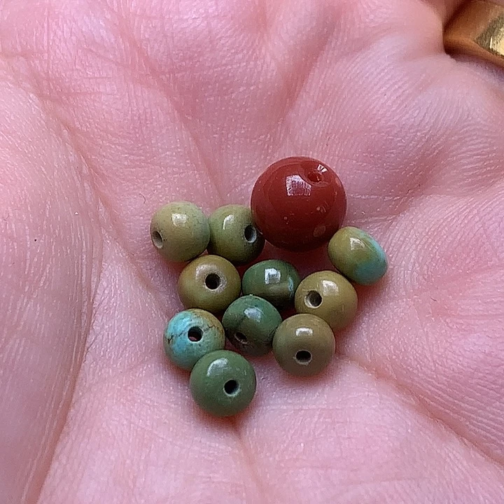 南红玛瑙未镶嵌珠宝奇石