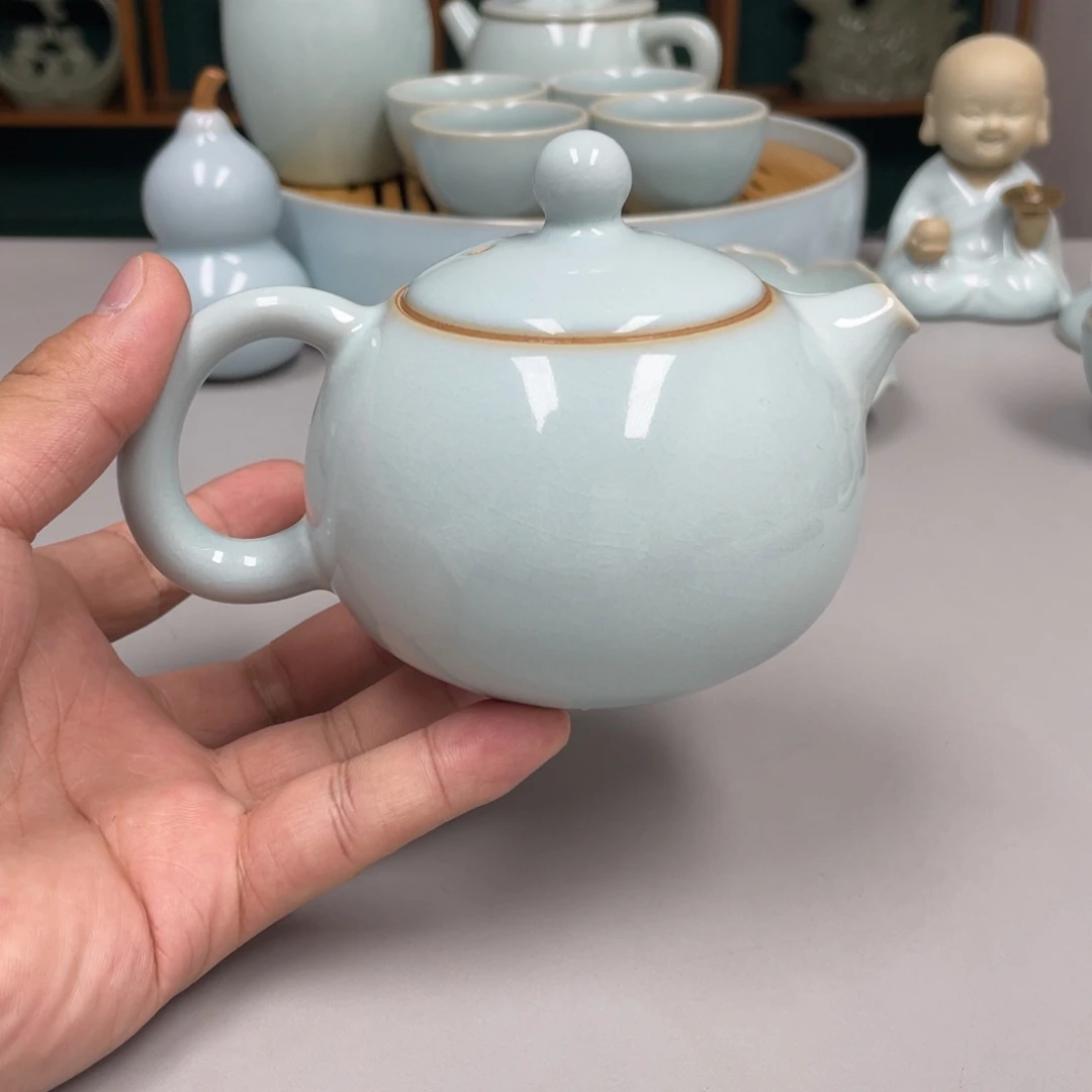 天***情瓷天青色瑕张君老师西施壶