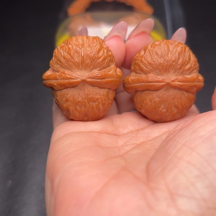 把件桃核40铁锤狮子头