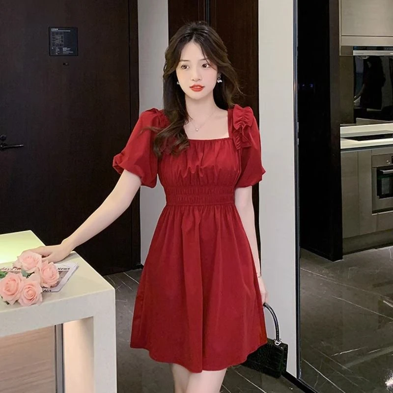 2025夏季新款大码女装法式气质方口领泡泡袖小个子收腰显瘦连衣裙