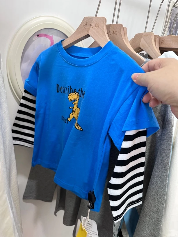 清仓80.130码·条纹拼接袖恐龙印花T恤