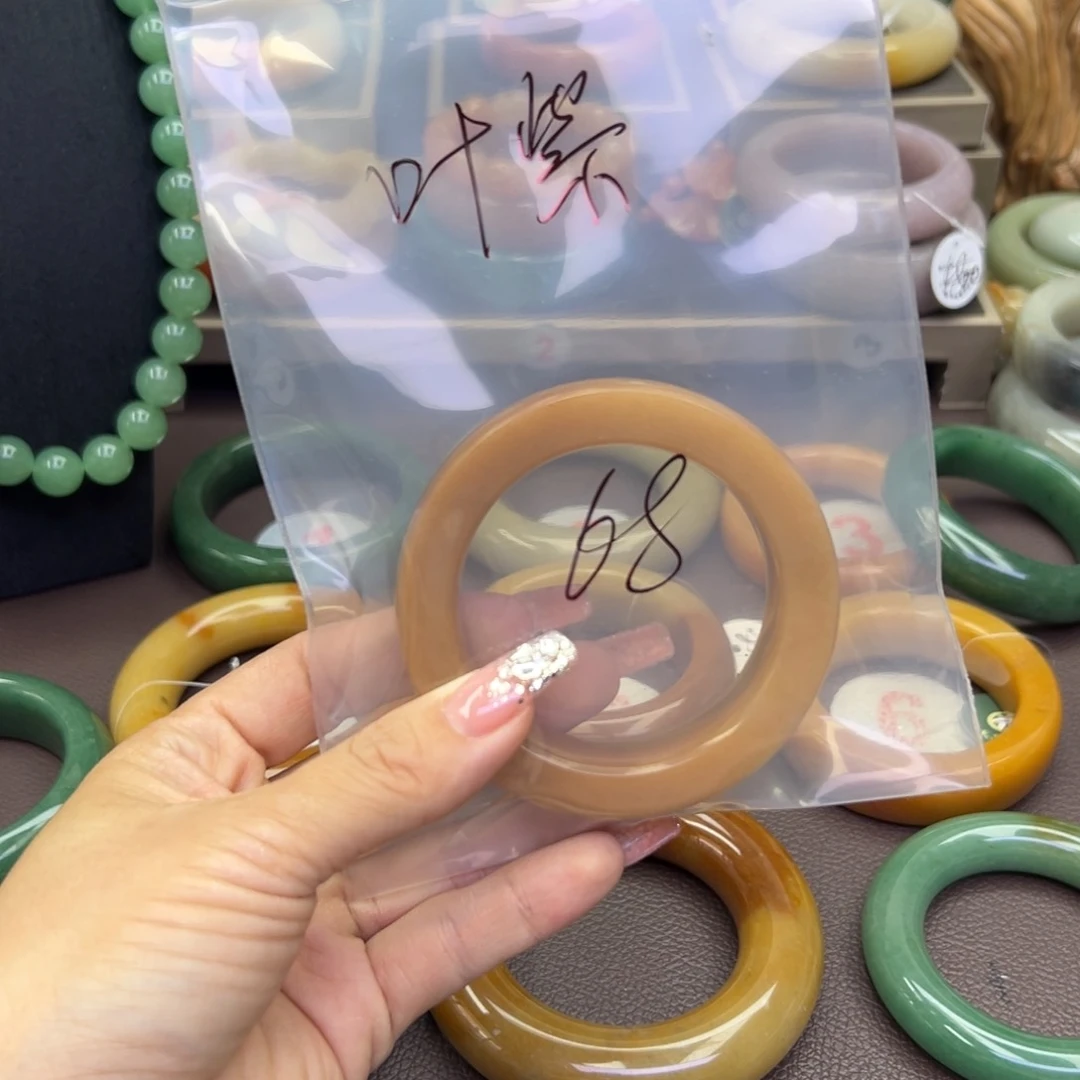 石英质玉手镯未镶嵌叶*