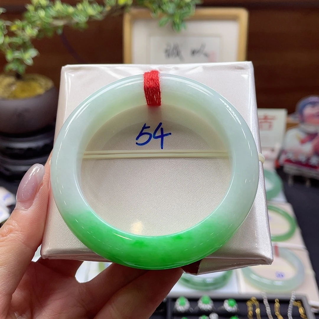 翡翠未镶嵌手镯10 号