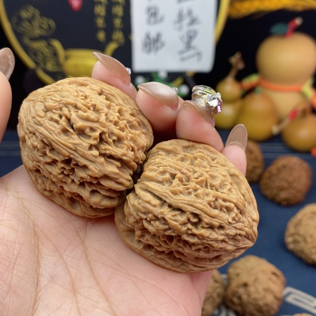 文玩核桃吊坠龙**舞涿鹿