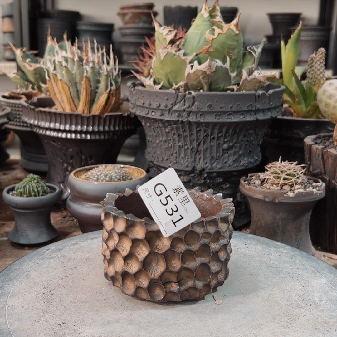 景德镇素里手工内口8.5高6.5瑕疵