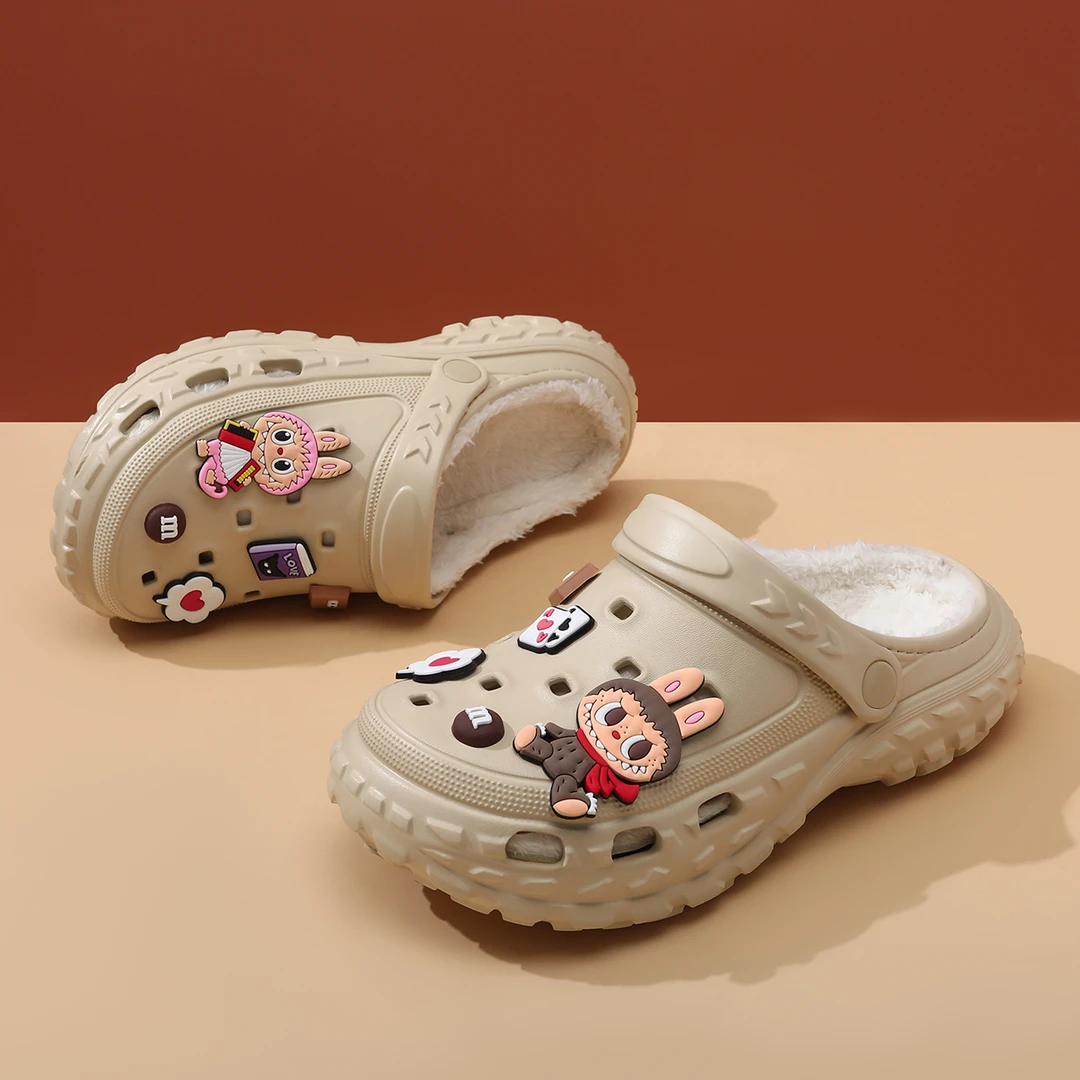 轮胎洞洞鞋女外穿2025秋冬季新款防滑保暖加绒包头半拖情侣棉鞋