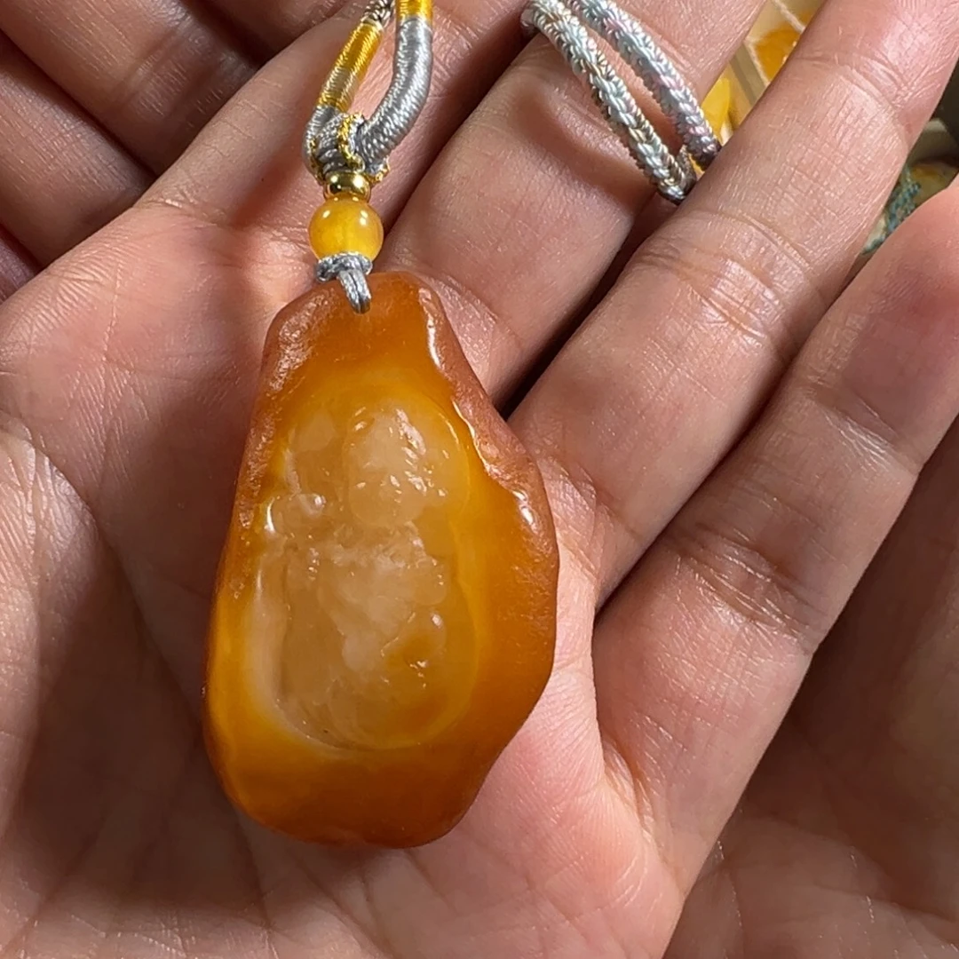 琥珀颈饰未镶嵌蜜蜡