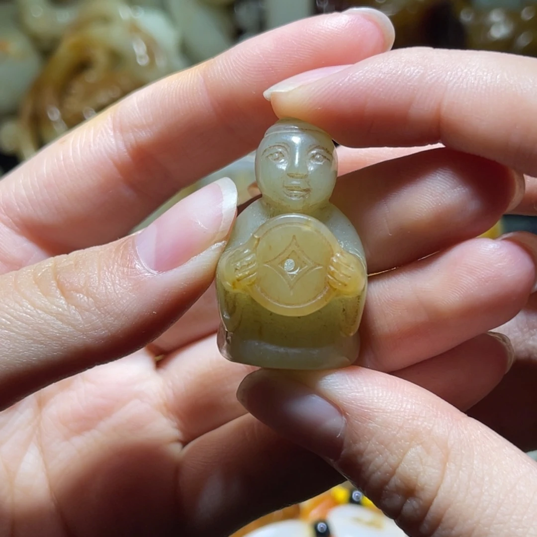 未镶嵌和田玉（糖玉）挂件