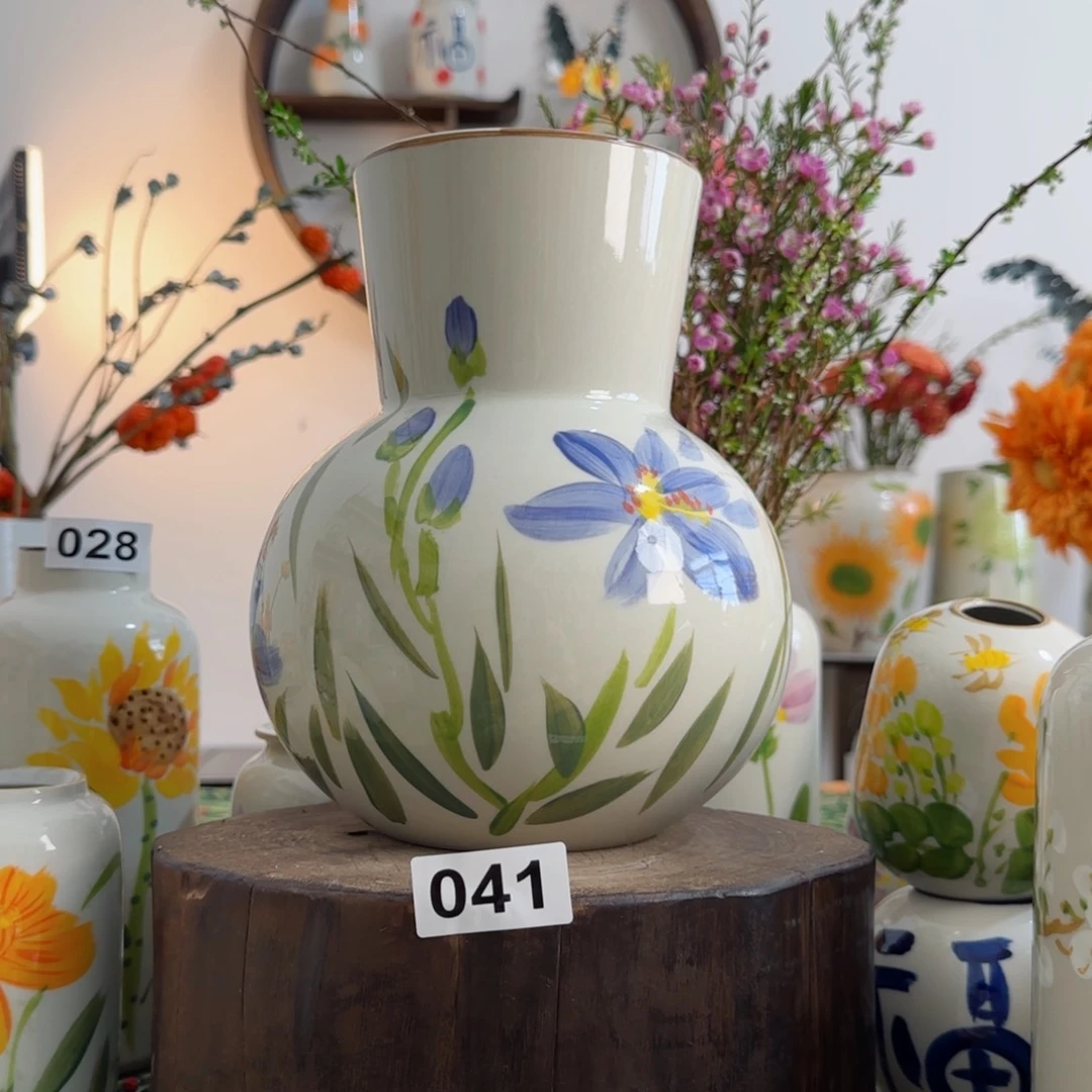 摆件景德镇陶瓷手绘小花瓶摆件无孔