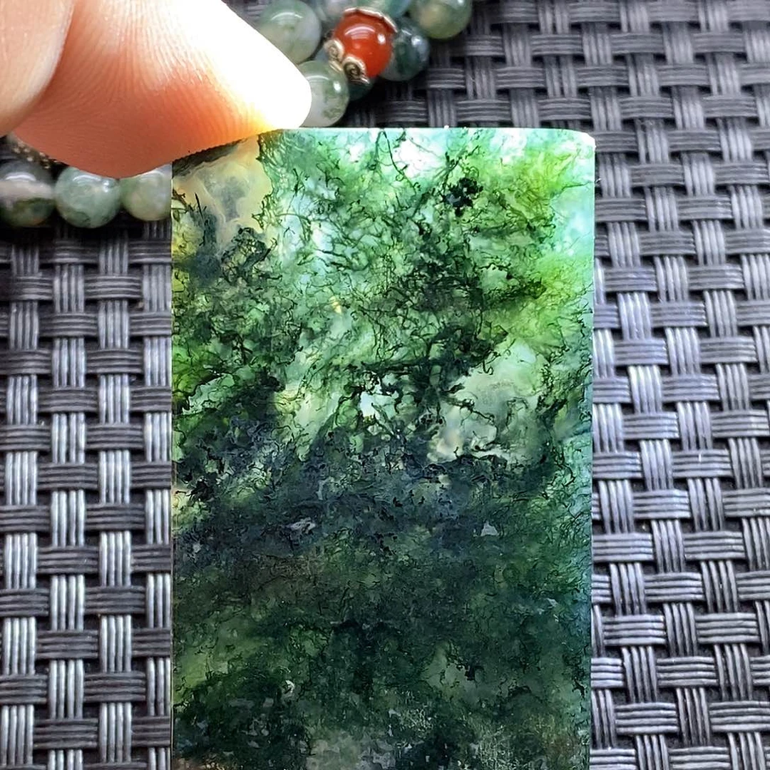 未镶嵌颈饰玛瑙/玉髓哇*咔