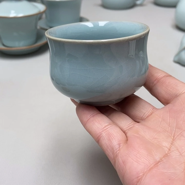 瓷支钉元宝杯带礼盒