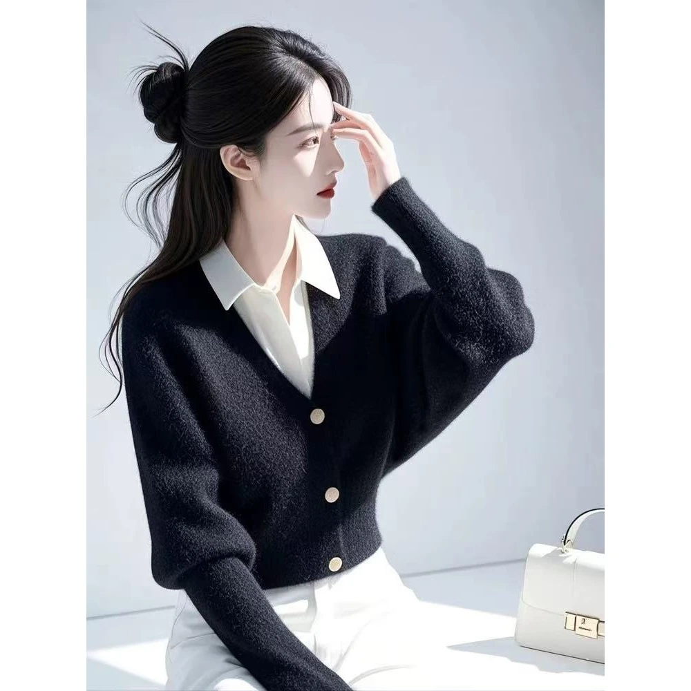 黑色假两件拼接翻领女冬季新款时髦独特设计感小众针织衫上衣