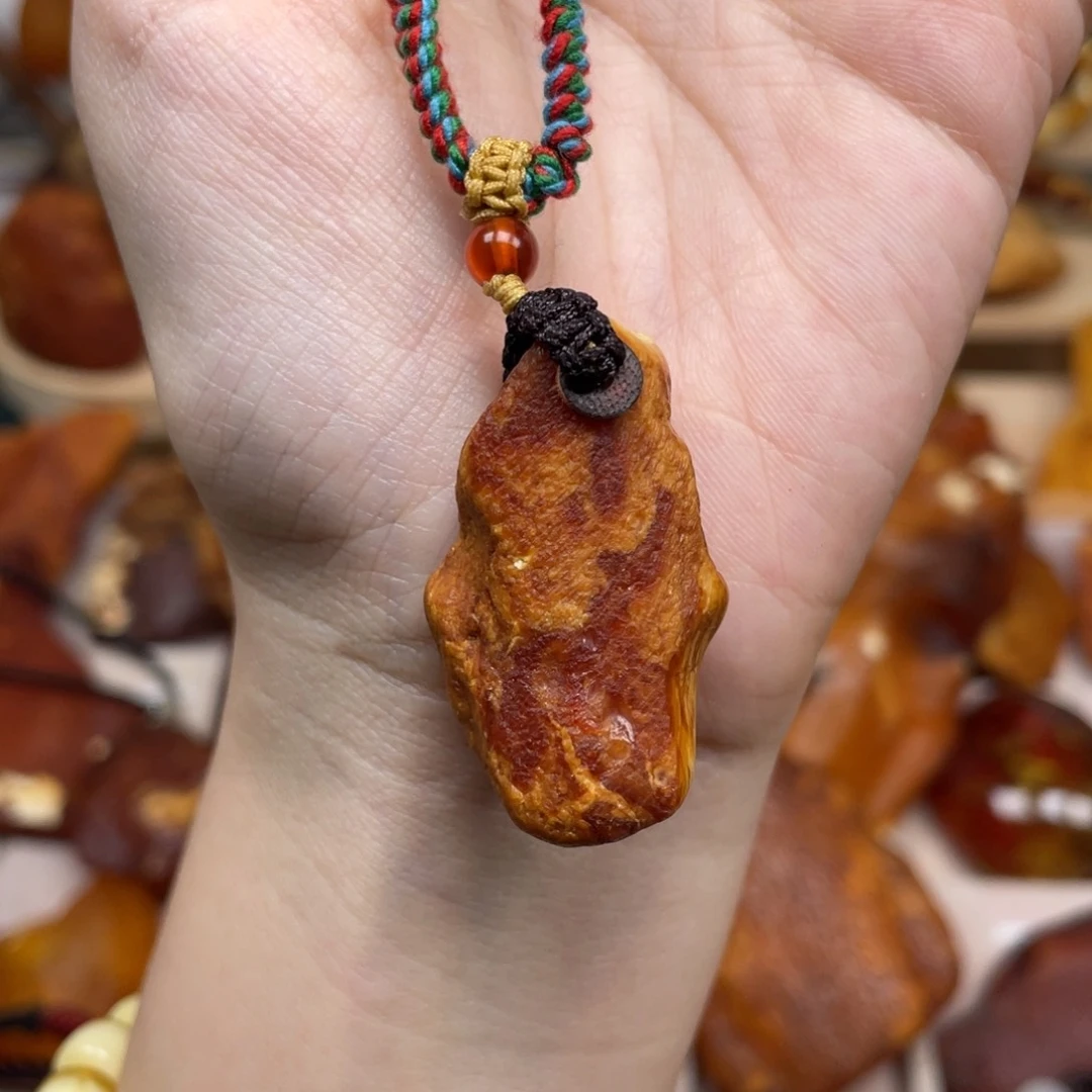 一***提未镶嵌琥珀珠宝奇石