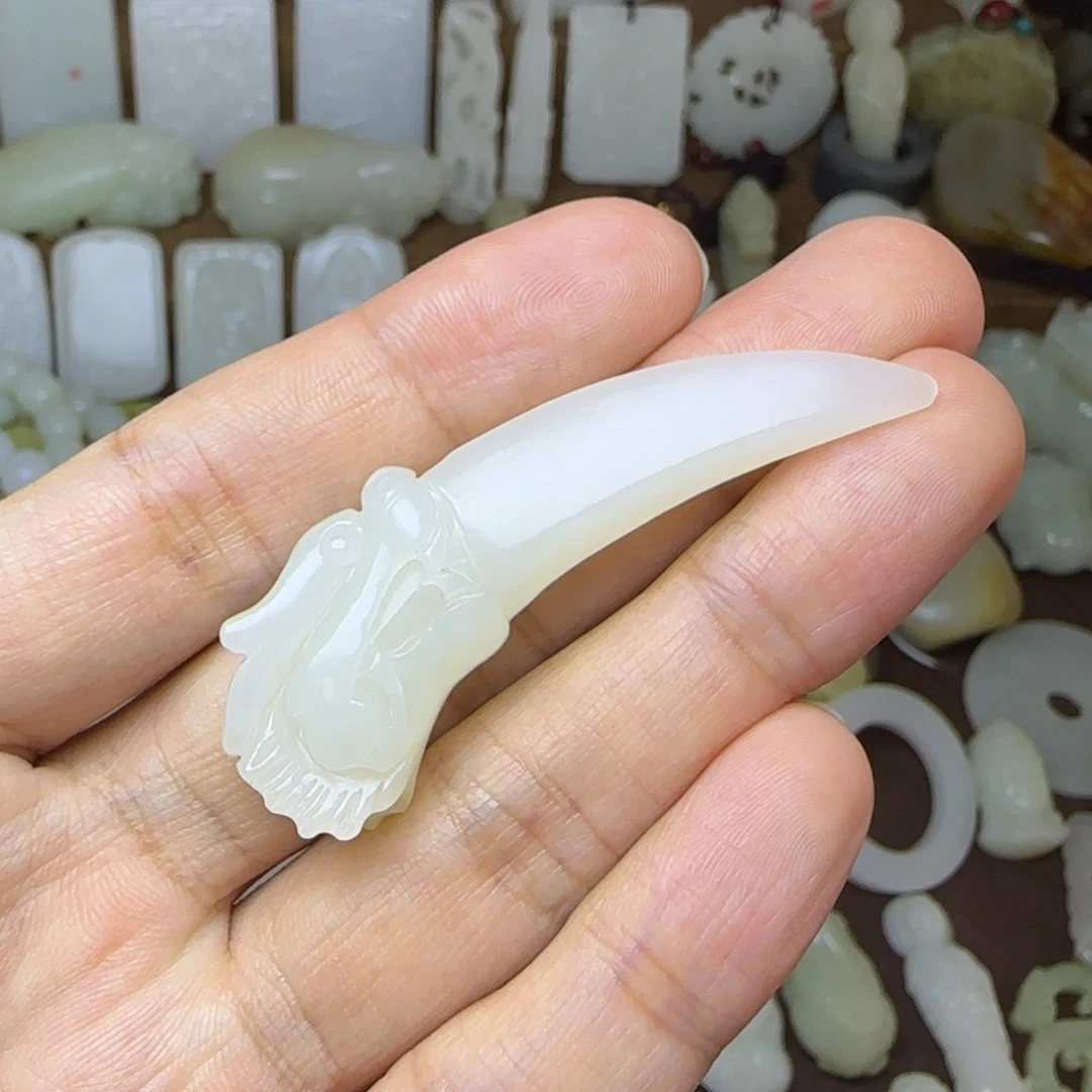 和田玉未镶嵌挂件