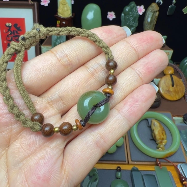 岫岩河磨玉（透闪石质玉）未镶嵌把件