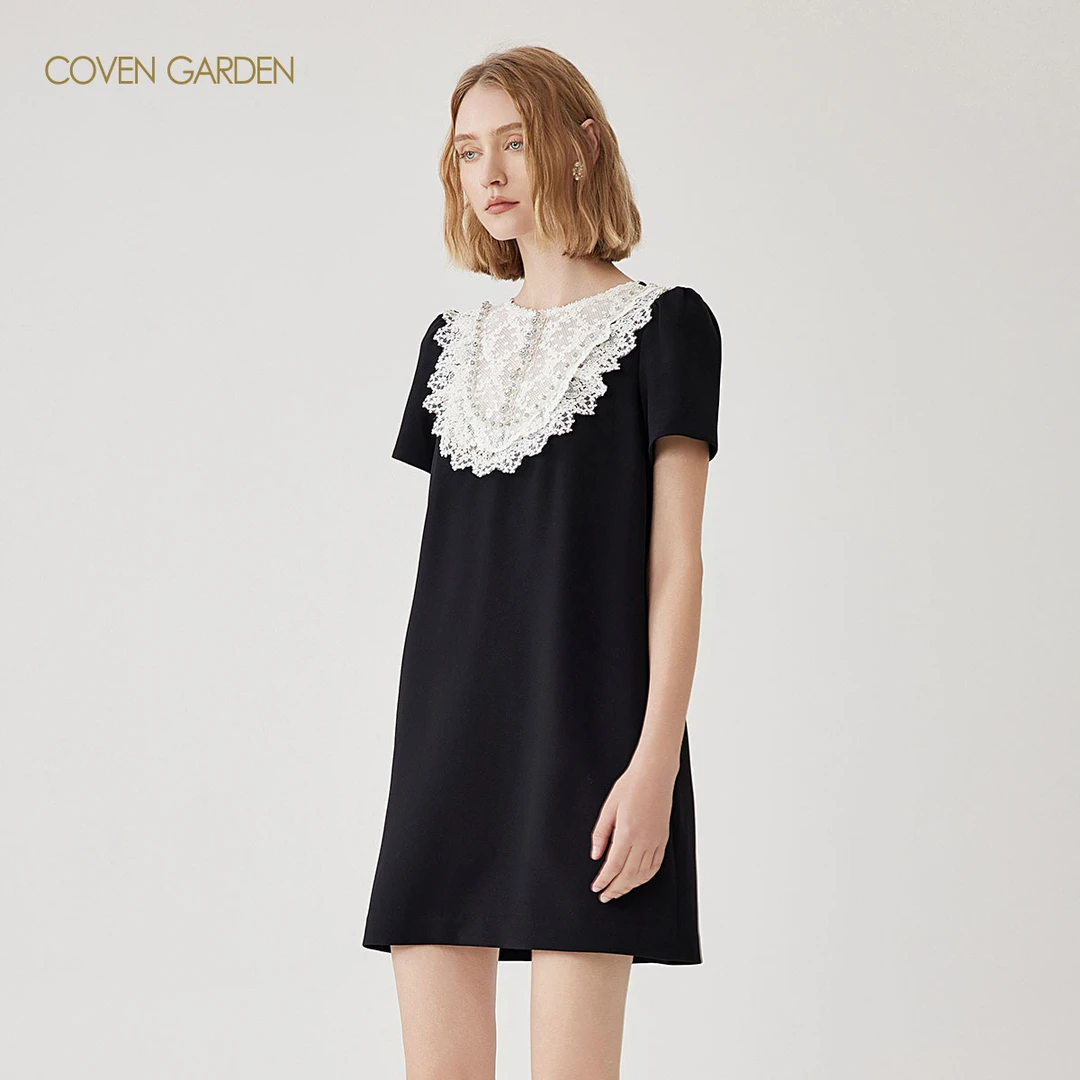 【哥文花园】2025夏季新款蕾丝点缀领口黑色连衣裙千金范CSA2084010