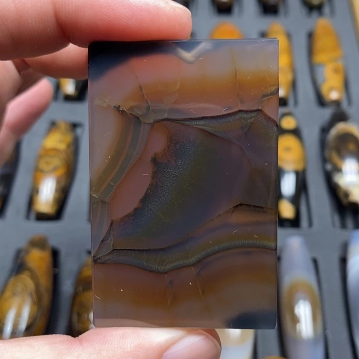 玛瑙/玉髓颈饰未镶嵌