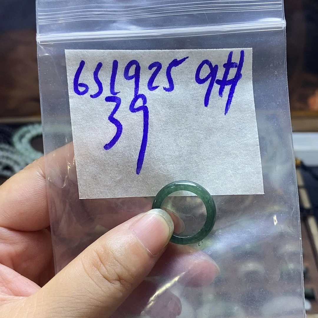 未镶嵌定制翡翠翡翠