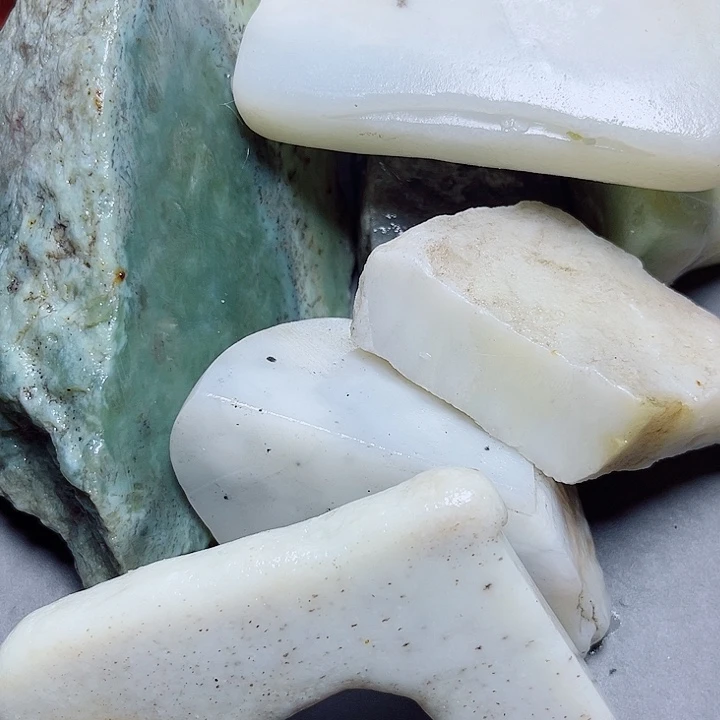 和田玉珠宝奇石未镶嵌