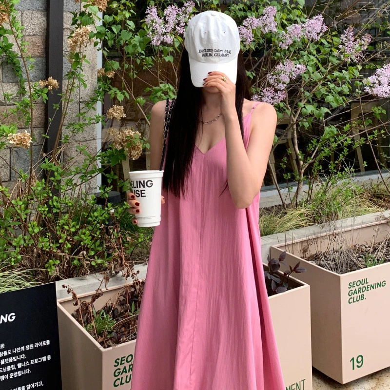 2025夏季韩系法式简约V领露背慵懒休闲风度假风吊带裙大摆连衣裙
