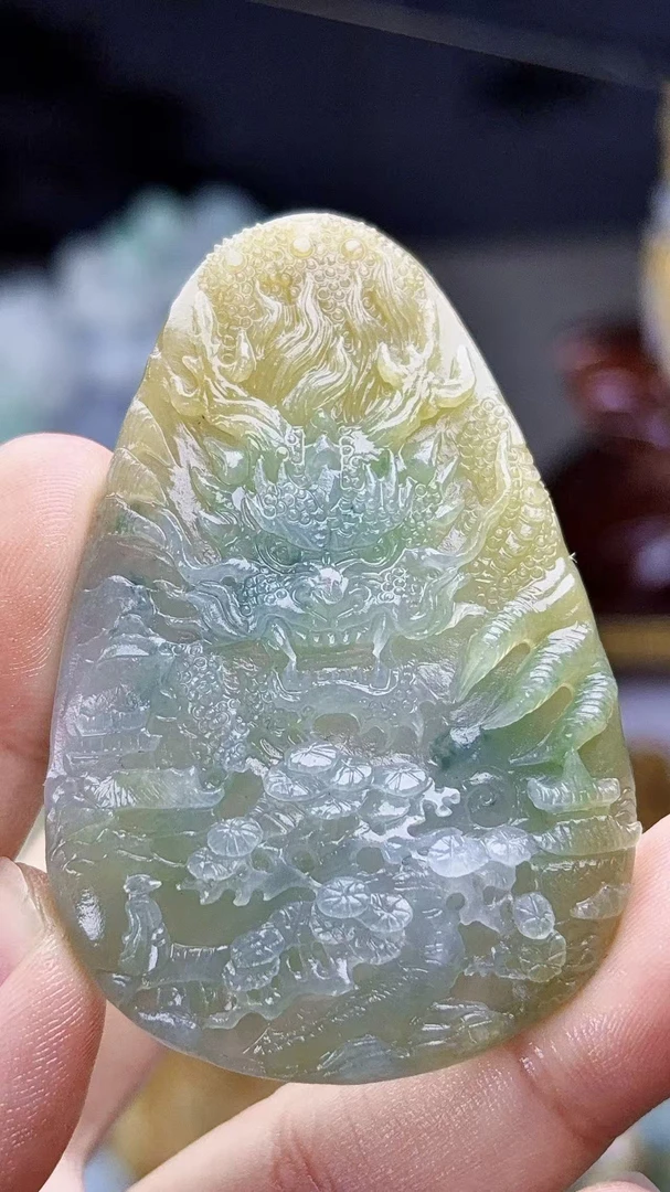 天然缅甸翡翠冰黄加绿山水龙牌吊牌毛货买断需抛光尺寸62-41-7.7