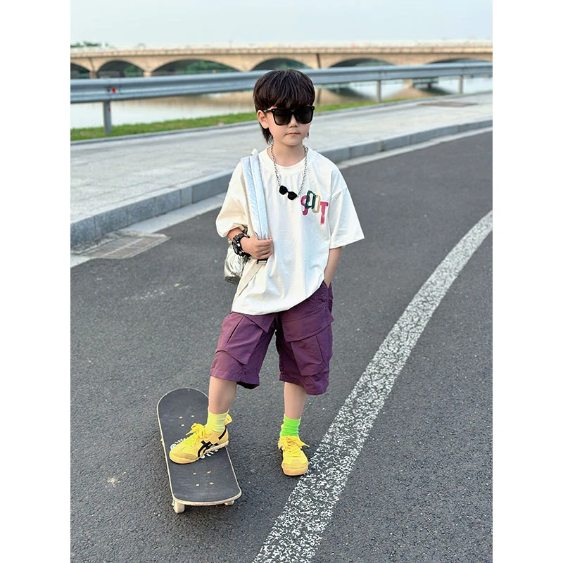 男童夏季新款个性痞帅彩色手绘字母印花圆领短袖上衣工装裤套装潮