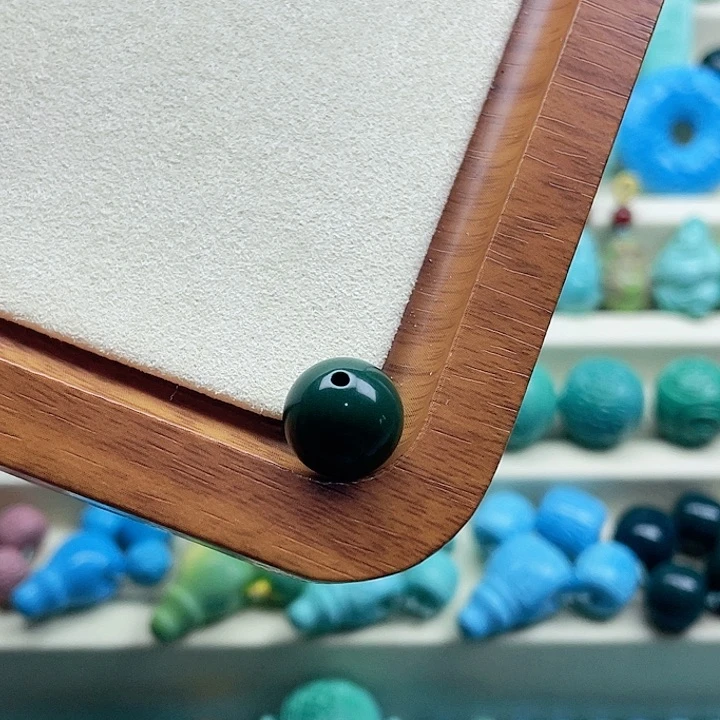 乾***一墨绿玉化卡12.5单珠