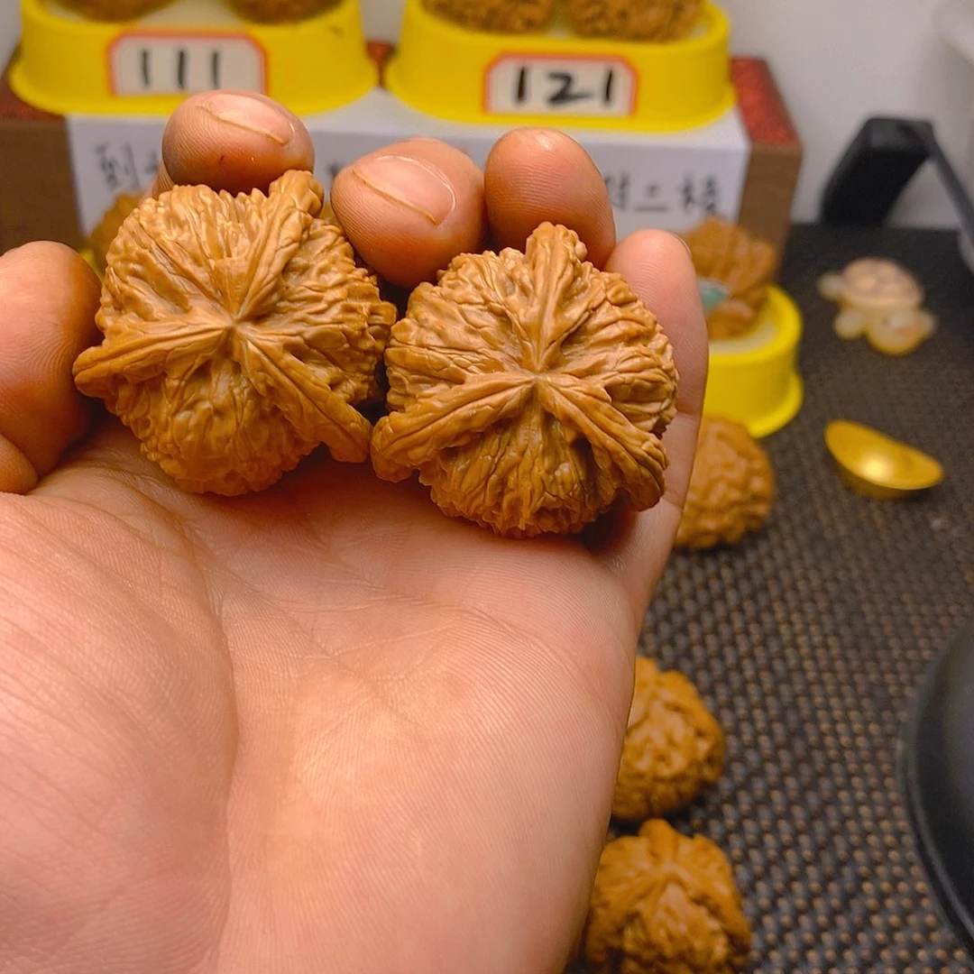 波***核桃文玩核桃三棱炸炸炸炸炸