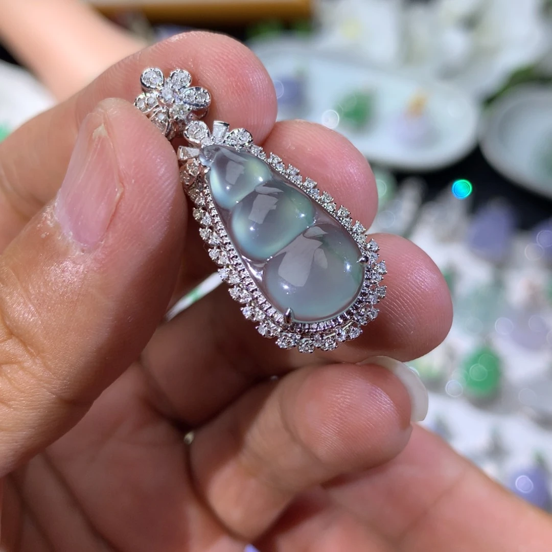 翡翠18K金镶嵌吊坠(不含链)