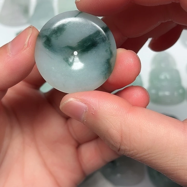 定制翡翠未镶嵌平安扣
