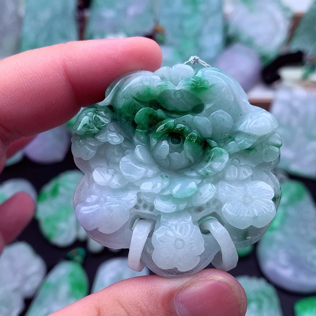 吊坠(不含链)未镶嵌翡翠