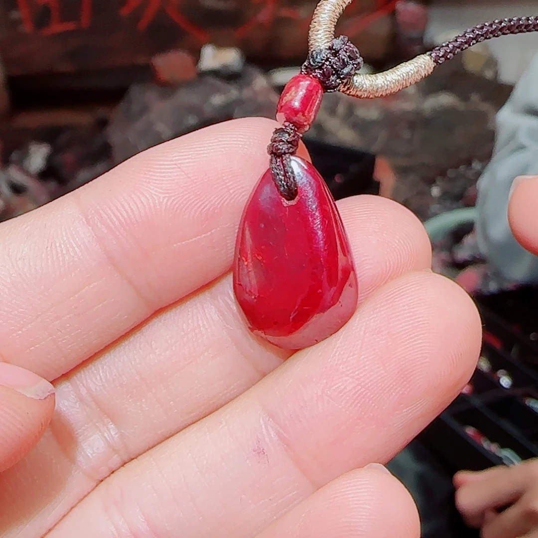 天然辰砂原矿晶体吊坠22