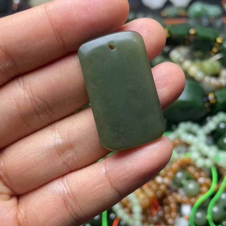 未镶嵌和田玉珠宝半成品