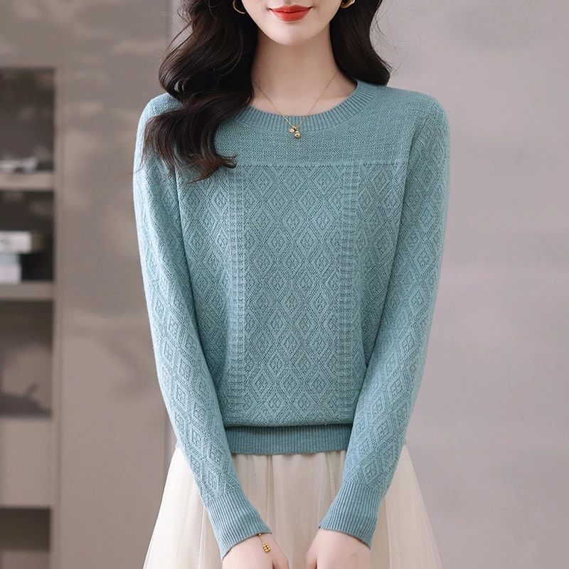 春季外穿新款气质圆领套头薄款针织衫洋气百搭打底衫宽松长袖内搭