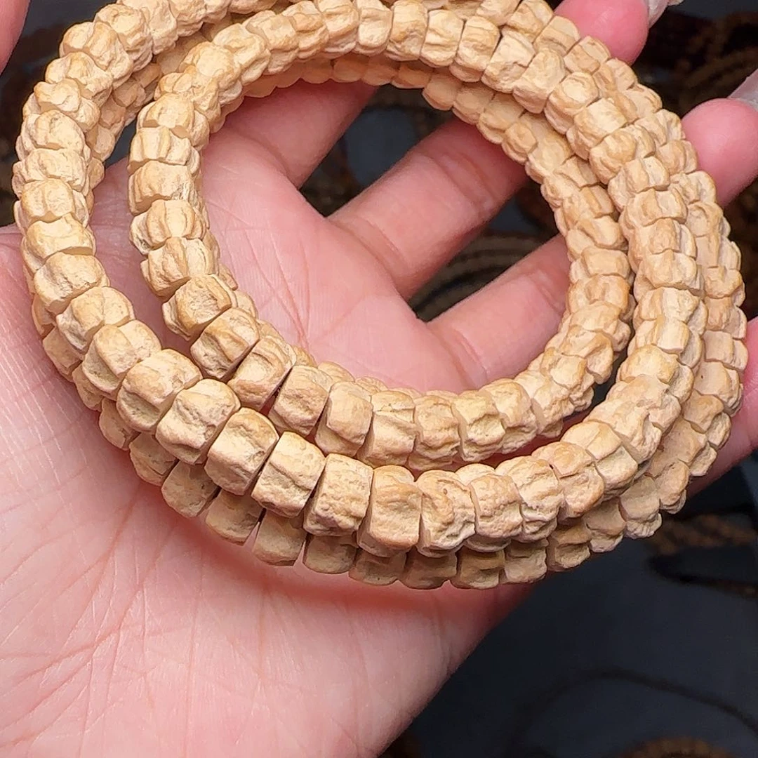 柏香籽/百香籽吊坠邢***圆